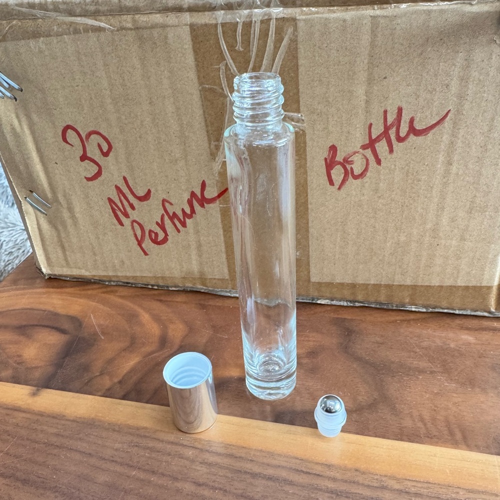 30ml Clear Glass Perfume Bottle with Silver Cap